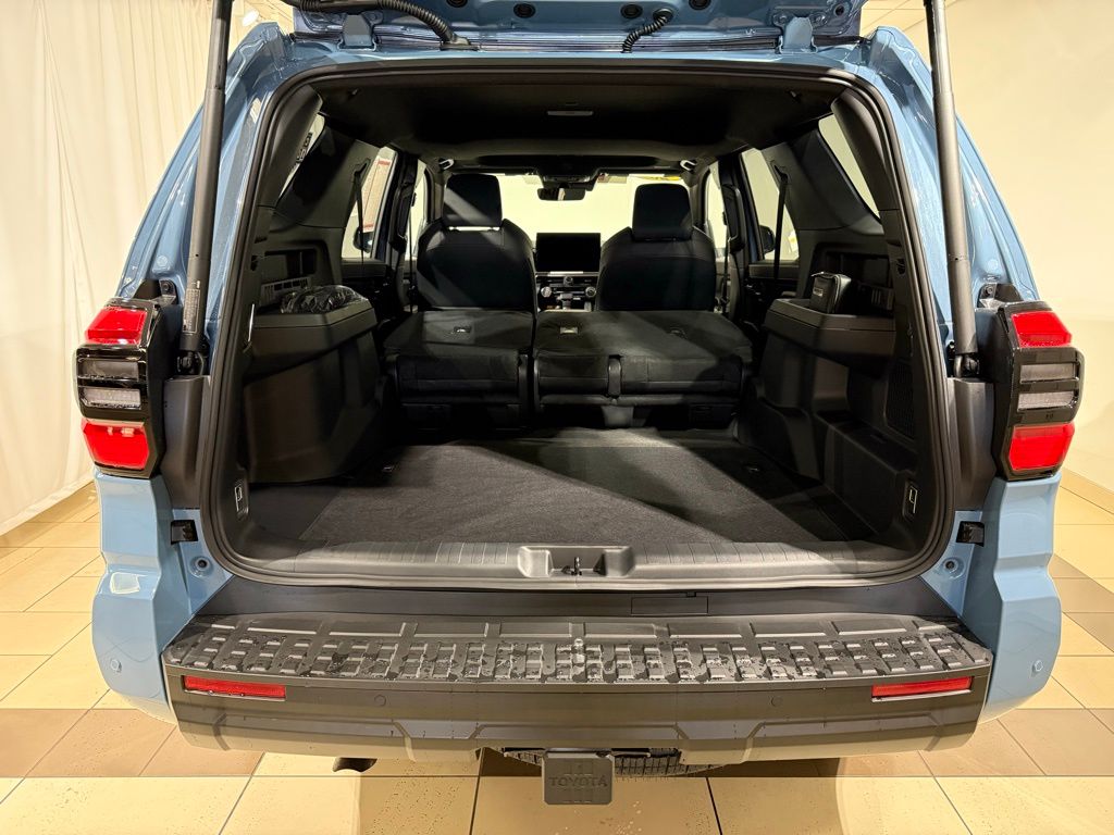 Thumbnail: 2025 Toyota 4Runner - 10