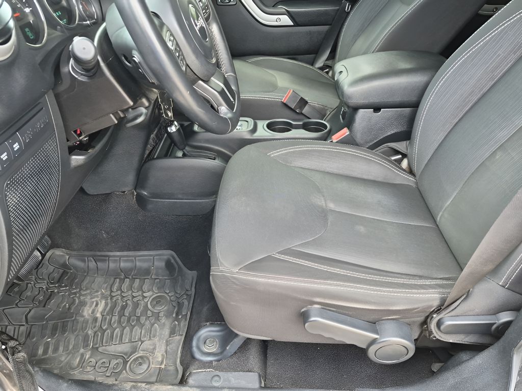 Used Car 2016 Jeep Wrangler  Unlimited Rubicon For Sale Under $30,000 In Austin, Texas