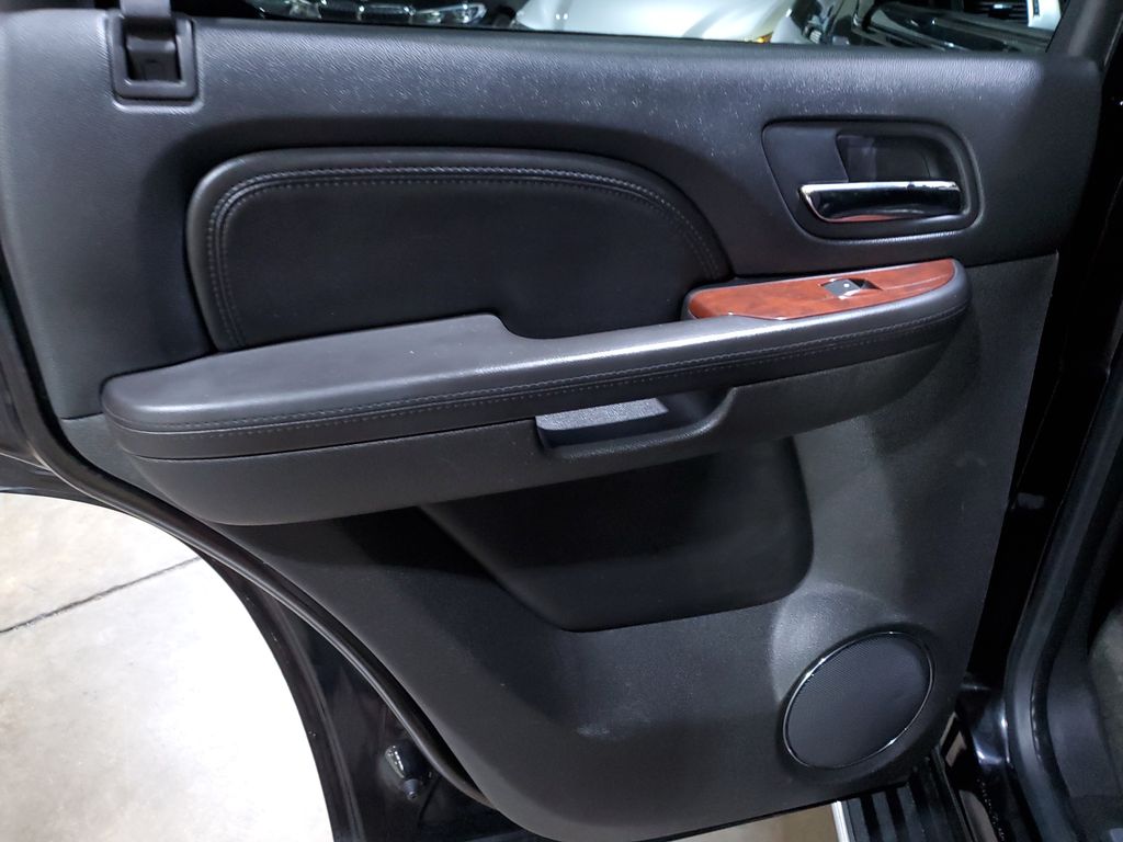 2008 Cadillac Escalade photo