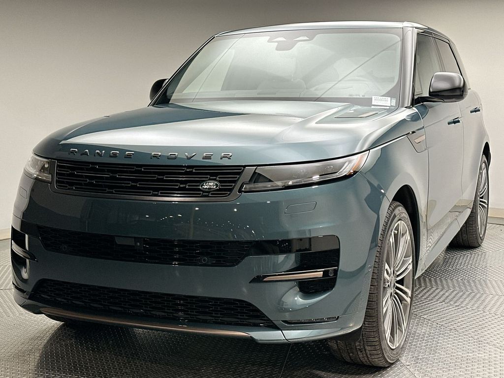 2026 Land Rover Range Rover Sport P460e Dynamic SE AWD