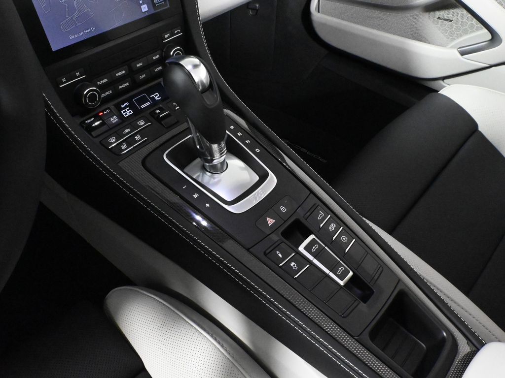 Thumbnail: 2025 Porsche 718 Boxster - 30