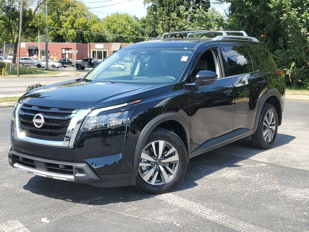  2025 Nissan Pathfinder SL 4WD   