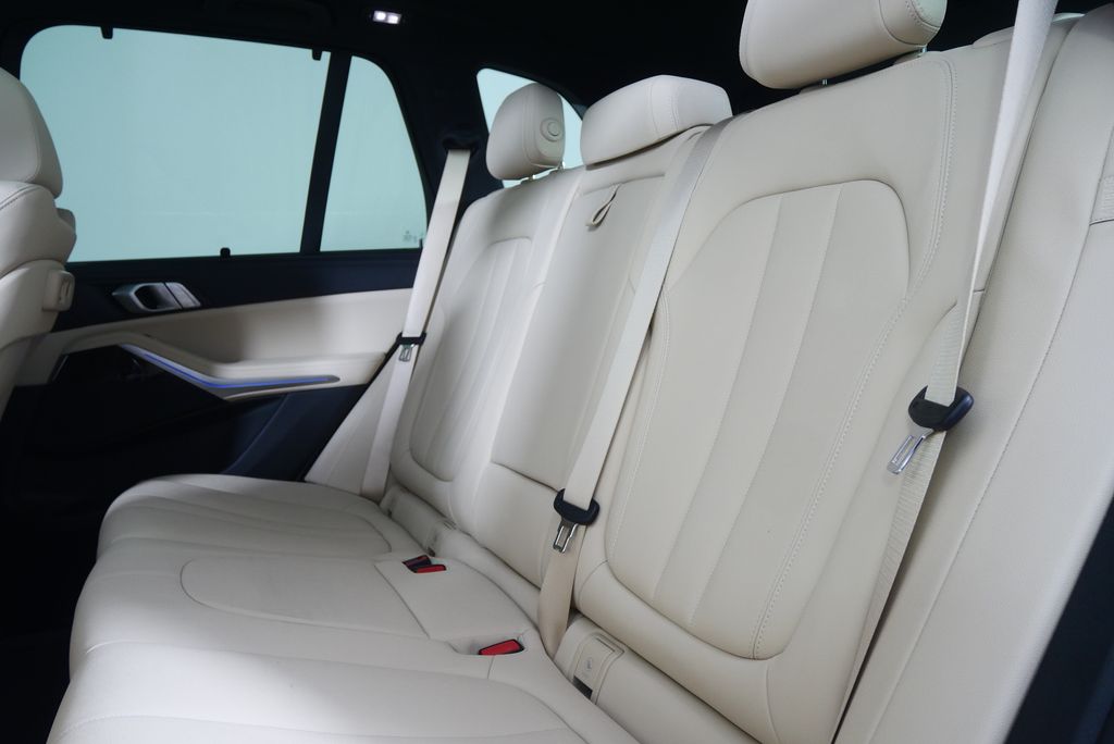 Thumbnail: 2020 BMW X5 - 16