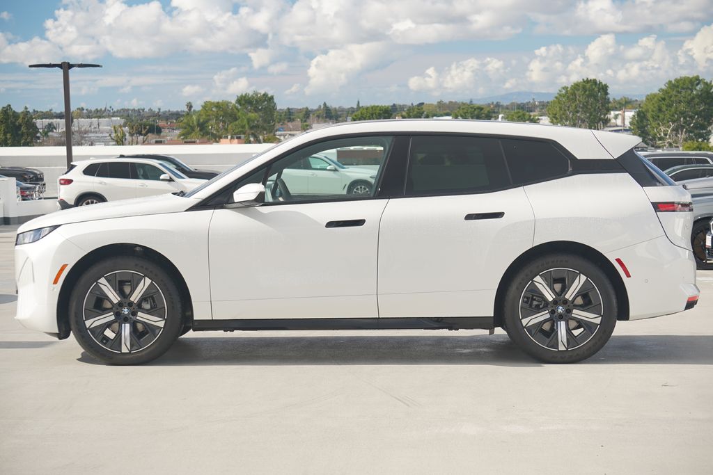 Thumbnail: 2026 BMW iX - 4