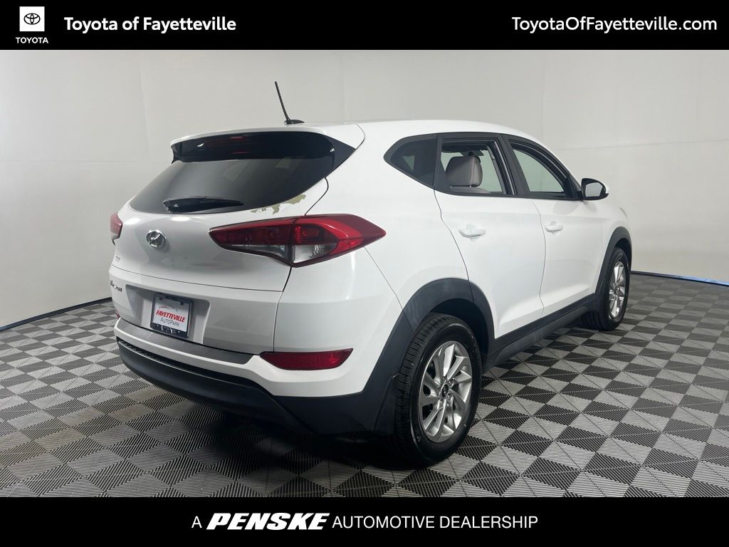 Thumbnail: 2016 Hyundai Tucson - 14