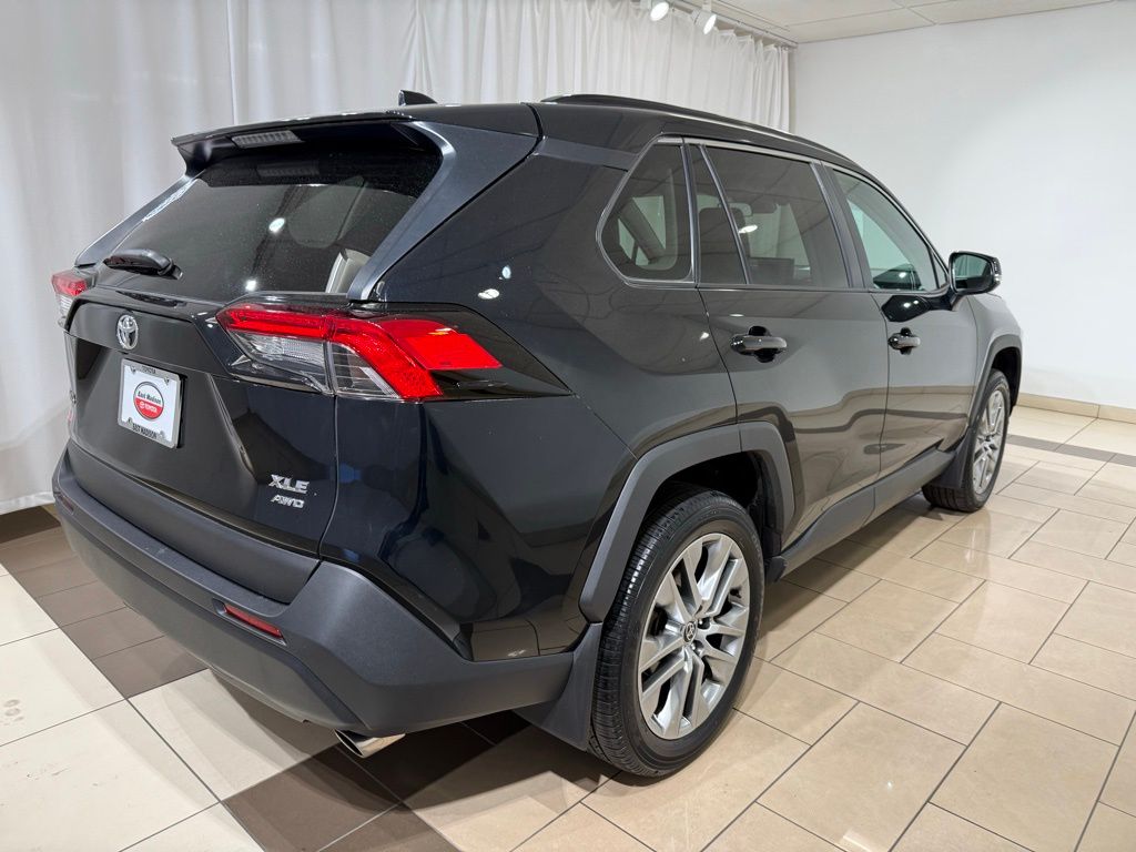 Thumbnail: 2022 Toyota RAV4 - 5