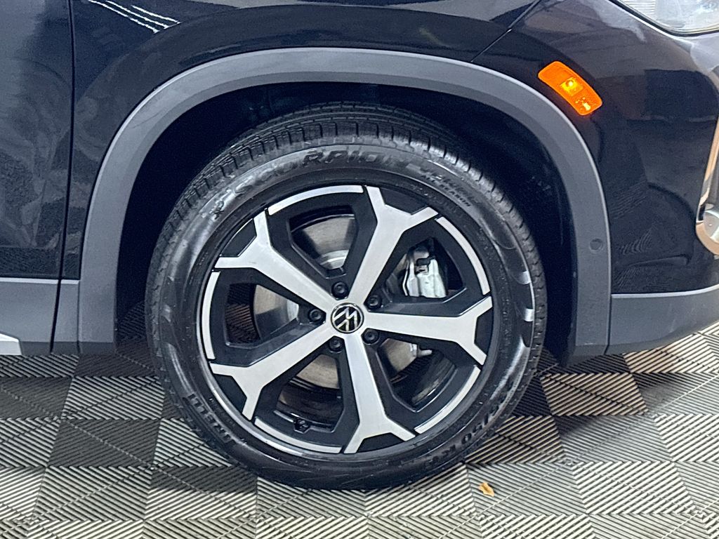 2025 Volkswagen Tiguan 2.0T SE