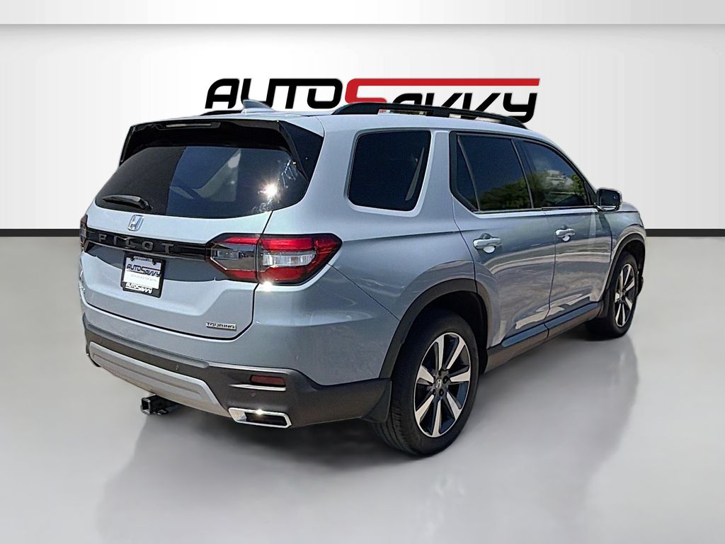 Used 2024 Gray Honda Touring image 7