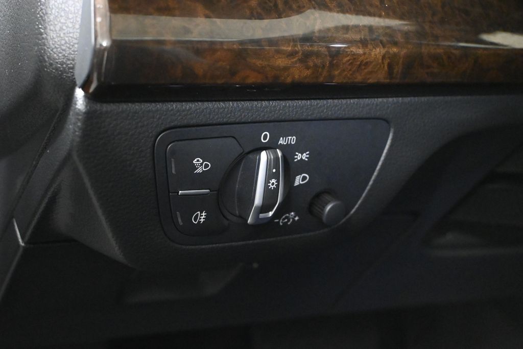 Thumbnail: 2019 Audi Q5 - 27