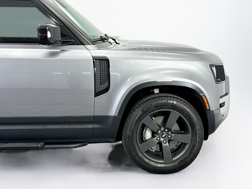 Thumbnail: 2023 Land Rover Defender - 11