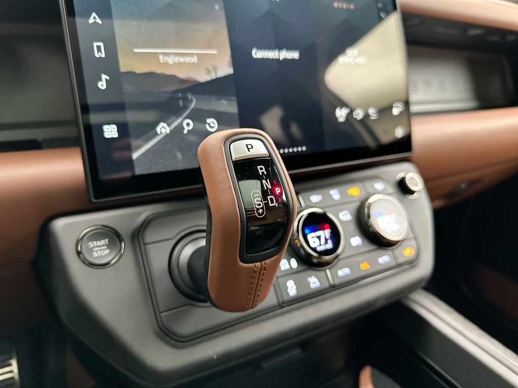 Thumbnail: 2026 Land Rover Defender - 24