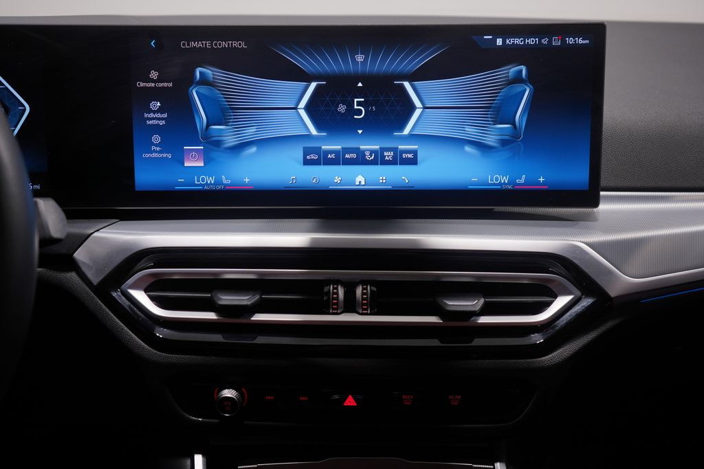 2024 BMW i4 eDrive35 13