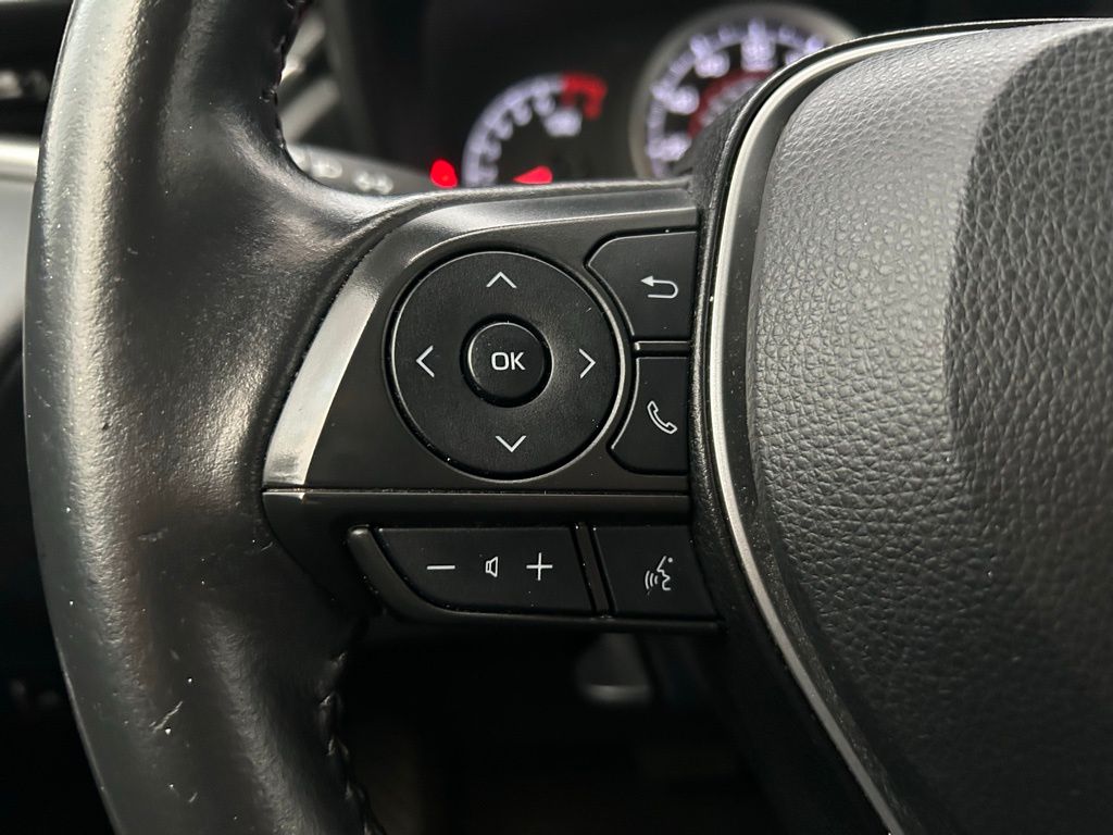 Thumbnail: 2022 Toyota Corolla Cross - 19