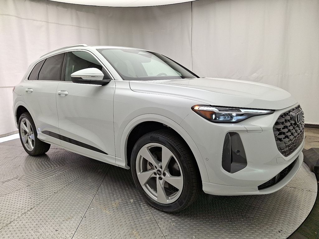 Thumbnail: 2025 Audi Q5 - 2