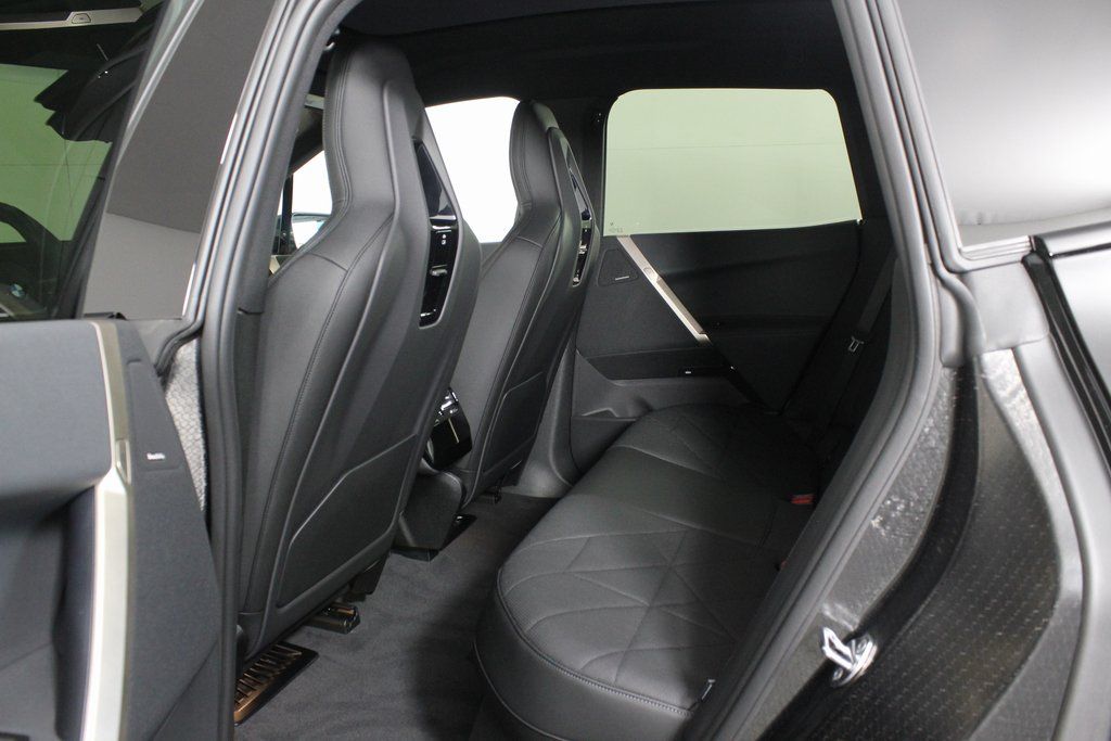 Thumbnail: 2026 BMW iX - 6