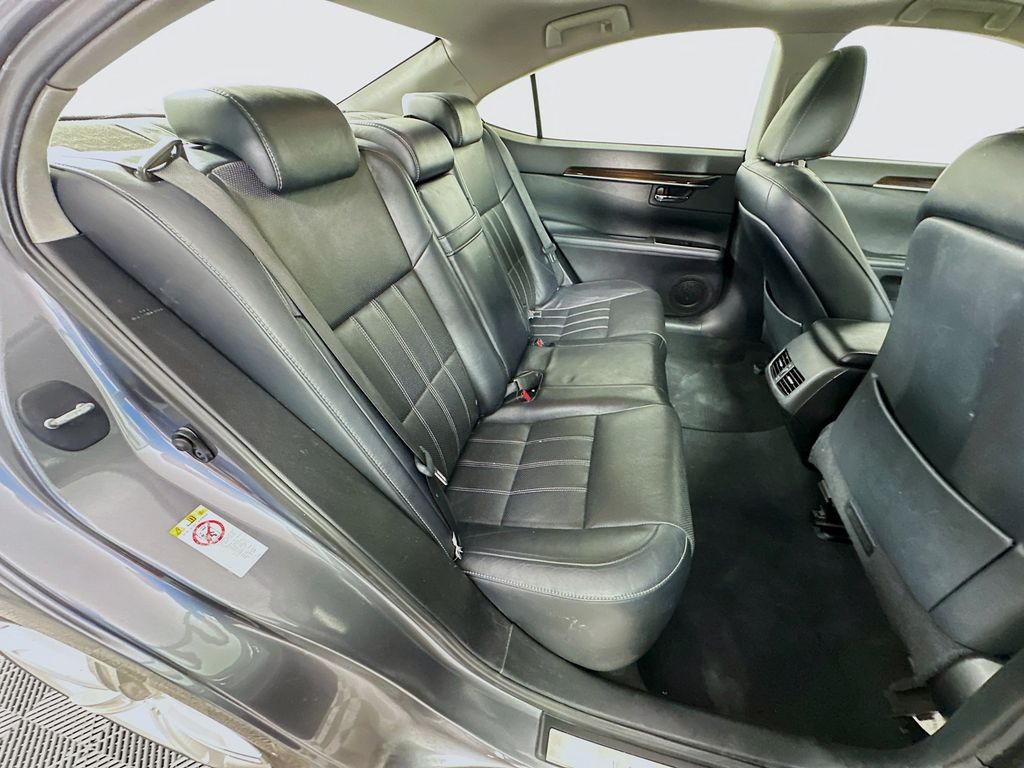 Thumbnail: 2017 Lexus ES - 28