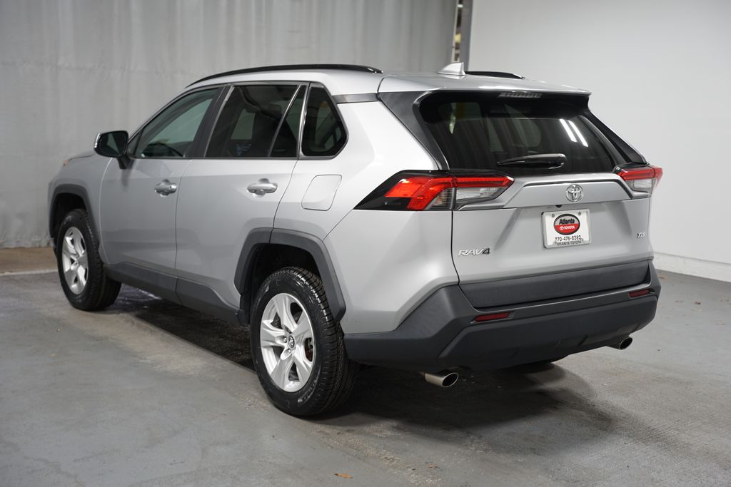 2021 Toyota RAV4 XLE 6