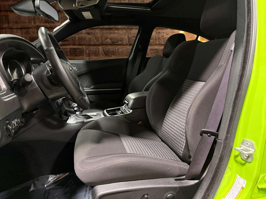 Used 2023 Sublime Metallic Clearcoat Dodge R/T Scat Pack image 24