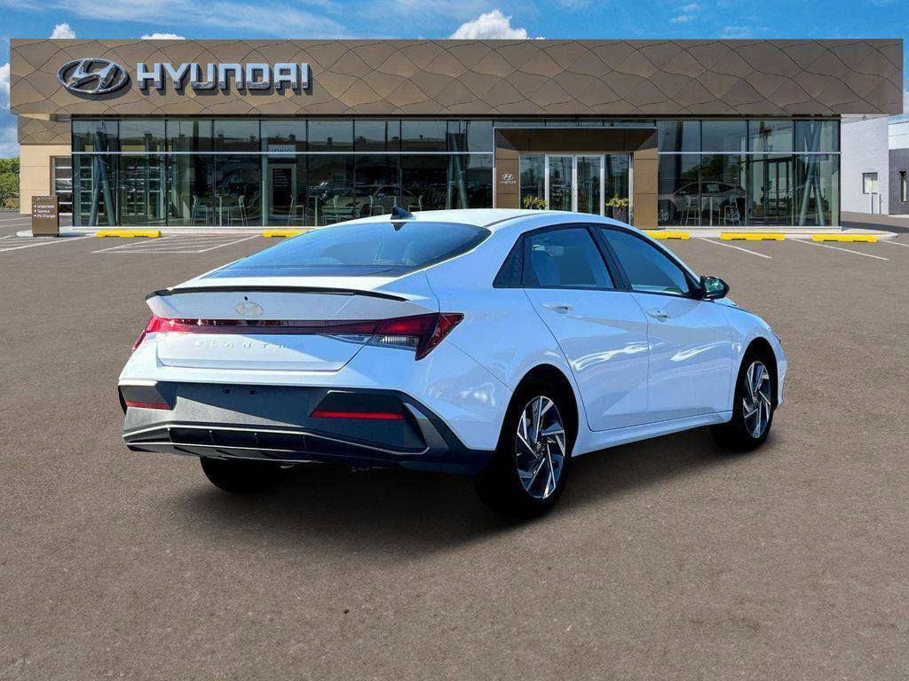 New 2025 Hyundai Elantra SEL Sport New 2025 Hyundai Elantra SEL Sport