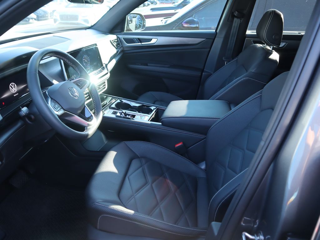 Thumbnail: 2024 Volkswagen Atlas - 10