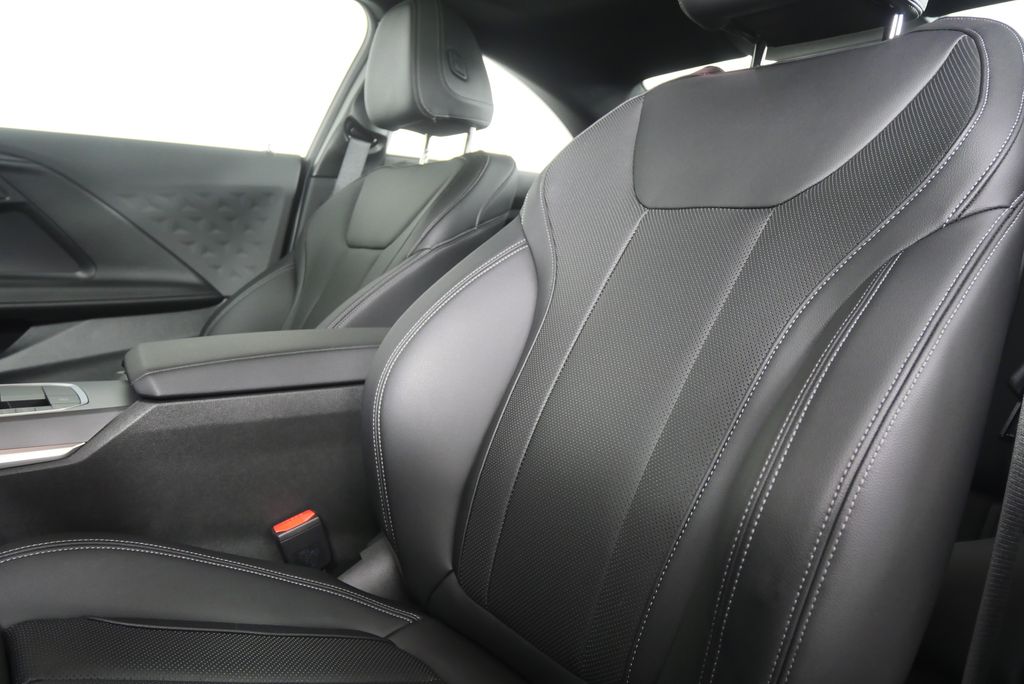 Thumbnail: 2025 BMW 2 Series - 10