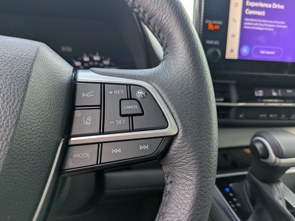 Used 2025 Toyota Sienna Van