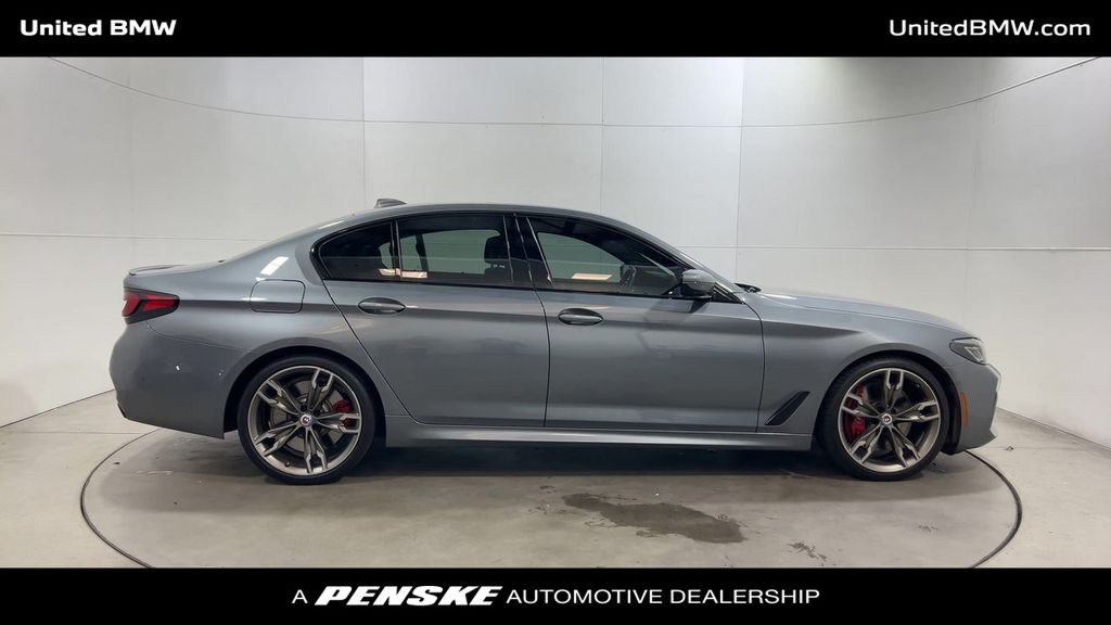Thumbnail: 2023 BMW 5 Series - 9