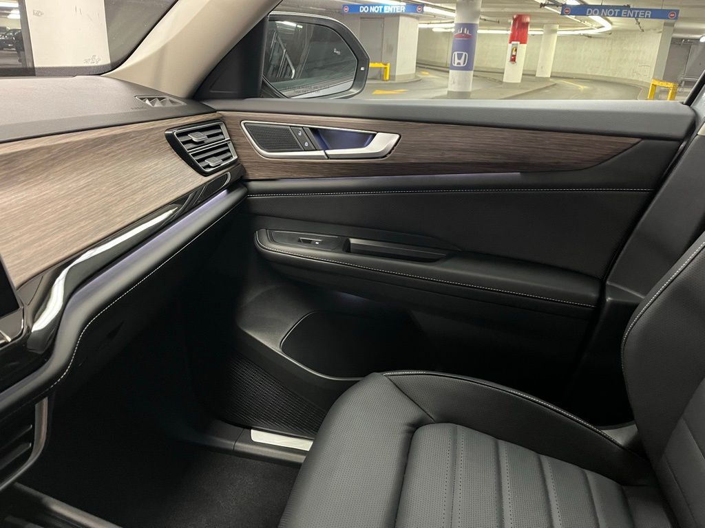 2026 Volkswagen Atlas SEL - Photo 32