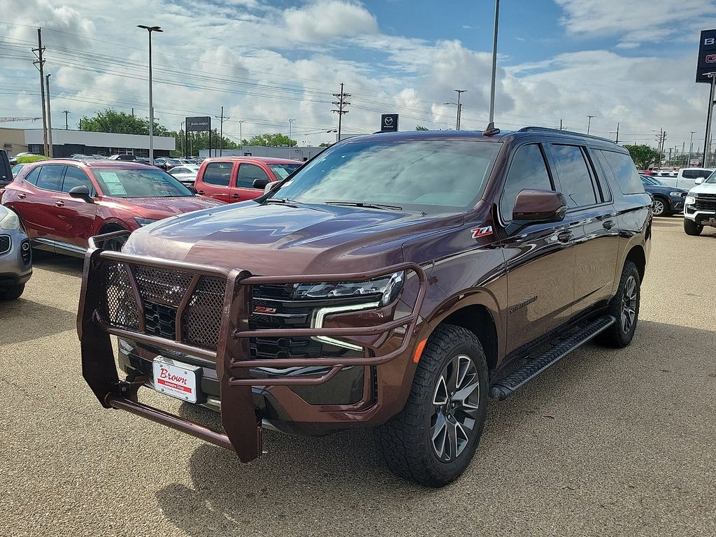 2023 Chevrolet Suburban Z71 - 3