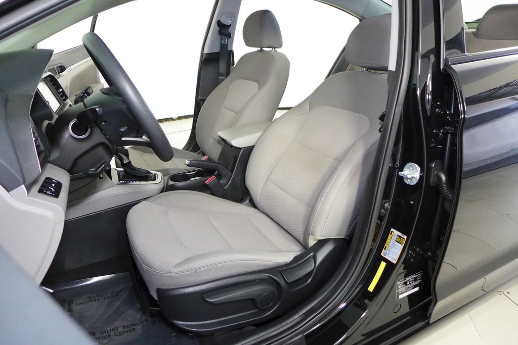 2020 Hyundai Elantra SEL 21
