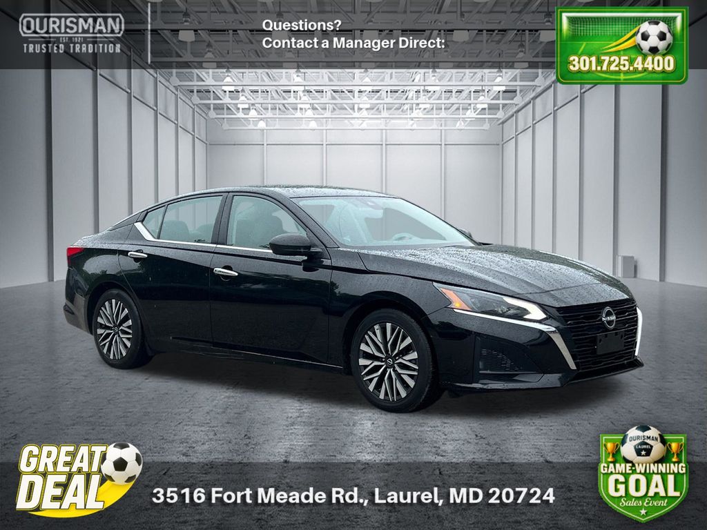 Super Black 2024 Nissan Altima Sedan Front-Wheel Drive Continuously Variable Transmission