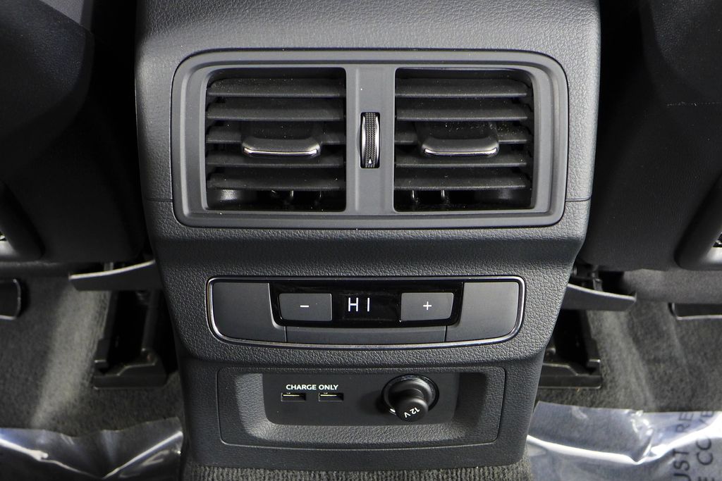 Thumbnail: 2023 Audi Q5 - 24