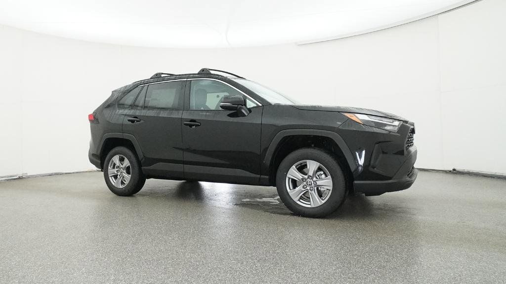 Thumbnail: 2025 Toyota RAV4 - 31