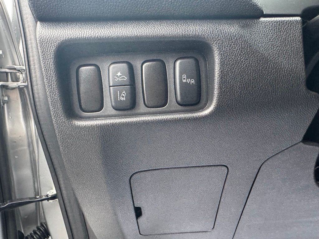 2025 Mitsubishi Outlander Sport 2.0 SE Silver at Auto Express Mitsubishi