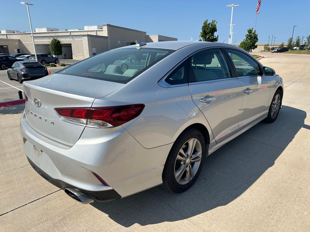 Thumbnail: 2018 Hyundai Sonata - 3