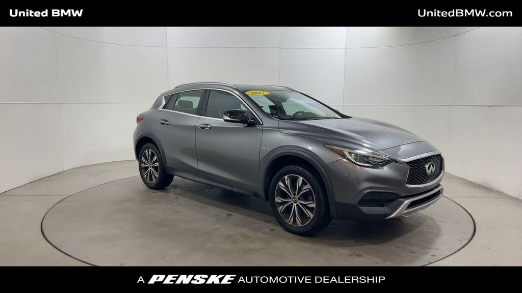Thumbnail: 2017 INFINITI QX30 - 2