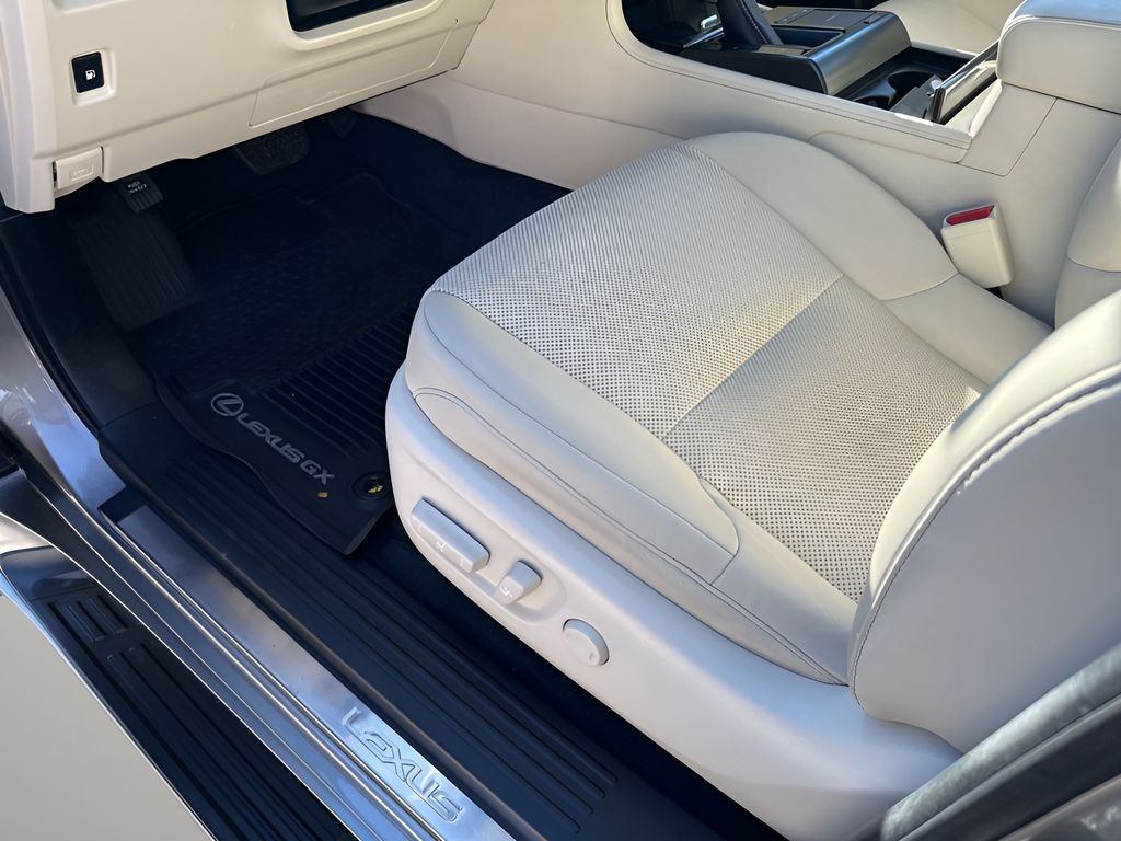 Used Car 2023 Lexus Gx  460 For Sale Under $60,000 In Austin, Texas