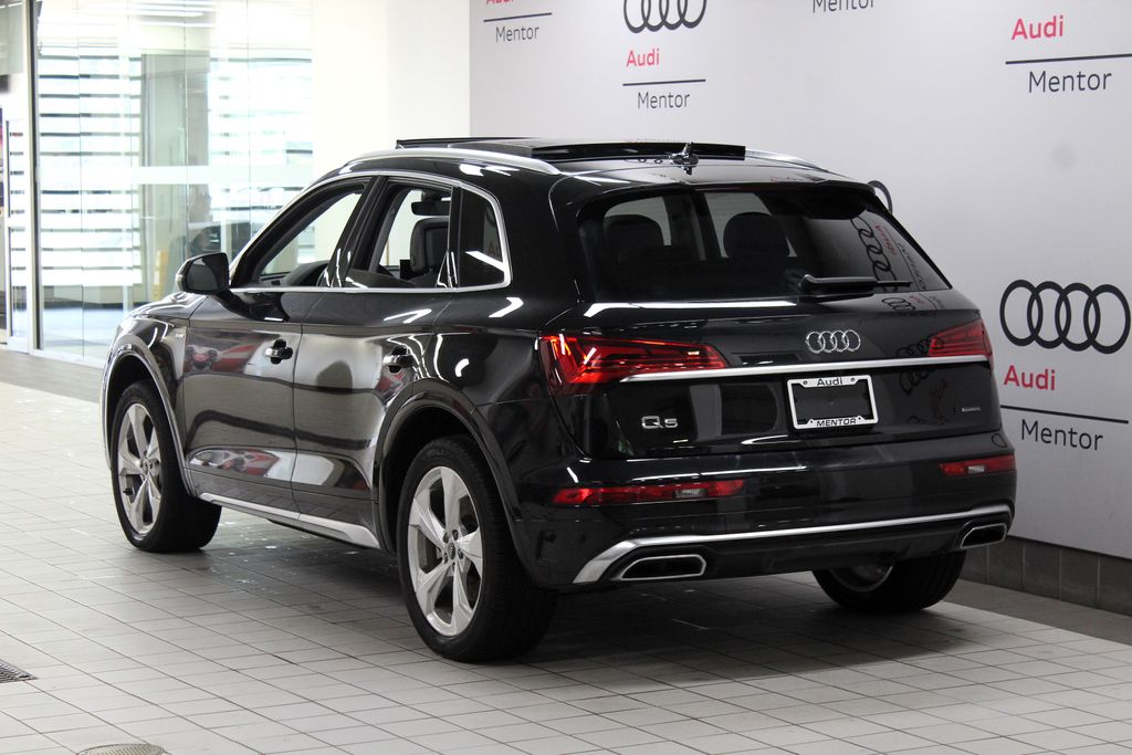 Thumbnail: 2022 Audi Q5 - 4