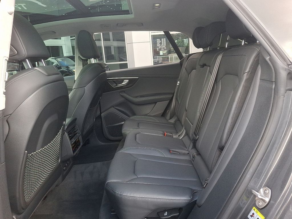 2024 Audi Q8 Prestige 10