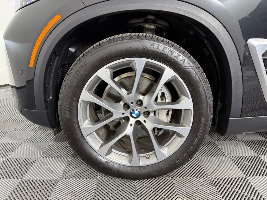 Thumbnail: 2024 BMW X5 - 9
