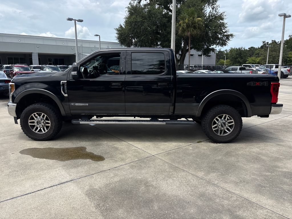 Used 2018 Black Ford Lariat image 7