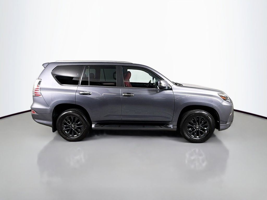 Thumbnail: 2023 Lexus GX - 4