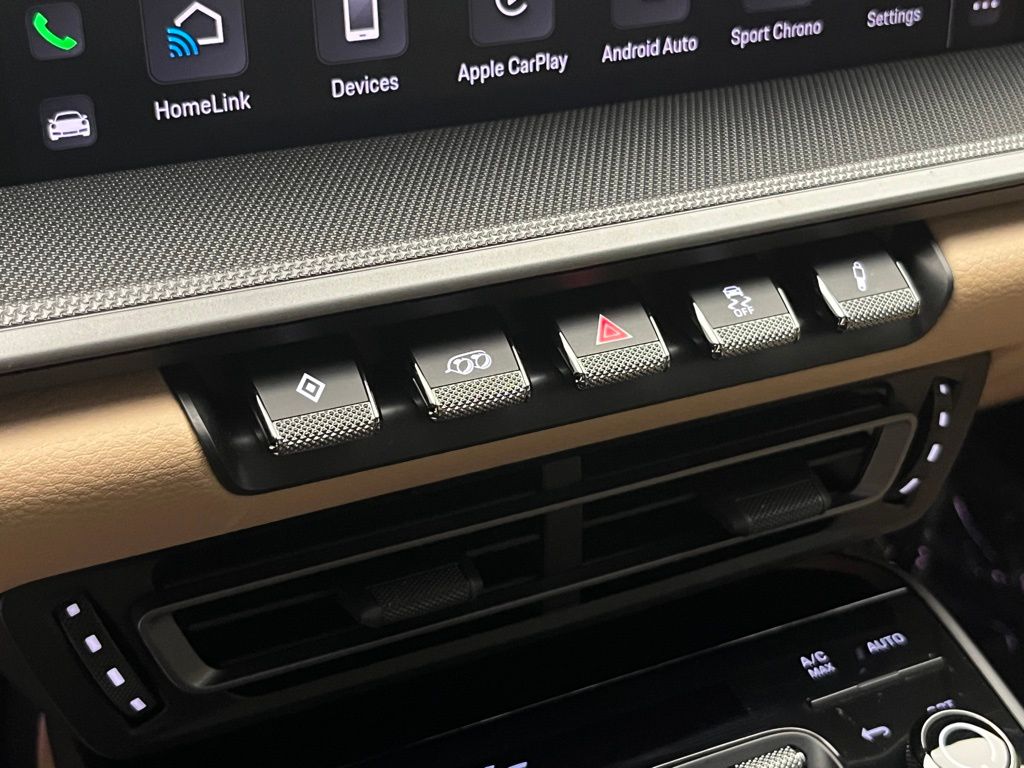 Thumbnail: 2024 Porsche 911 - 21