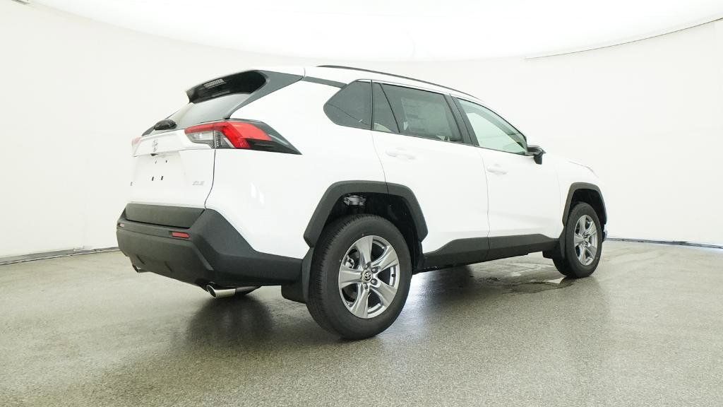 Thumbnail: 2025 Toyota RAV4 - 22