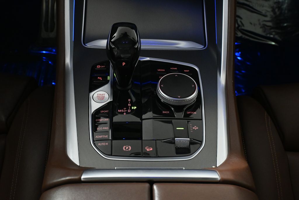Thumbnail: 2021 BMW X6 - 25