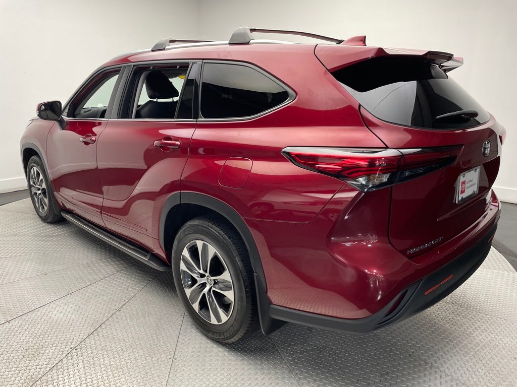 2022 Toyota Highlander XLE 7