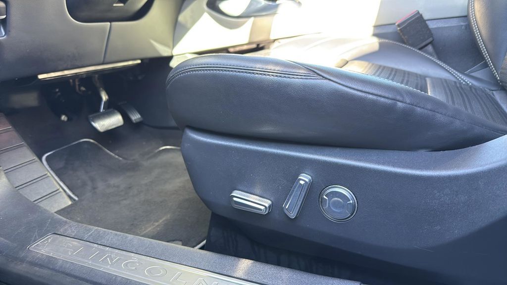 Used Car 2024 Lincoln Nautilus  Reserve For Sale Under $50,000 In Austin, Texas