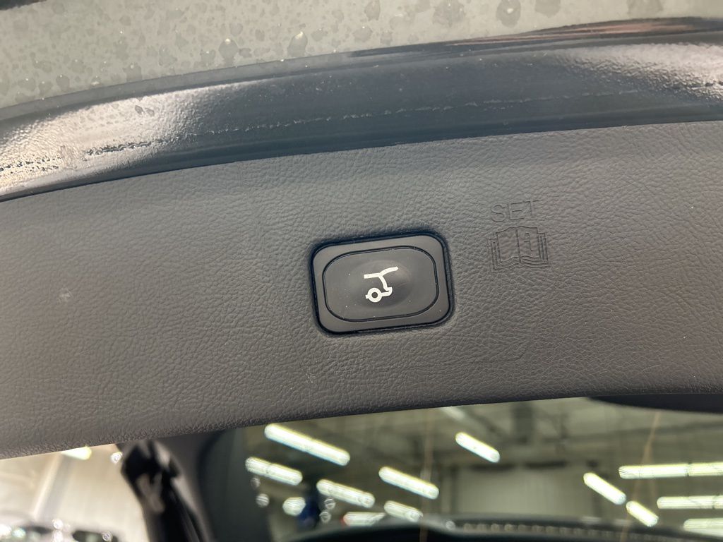 used 2024 Ford Edge car, priced at $29,986