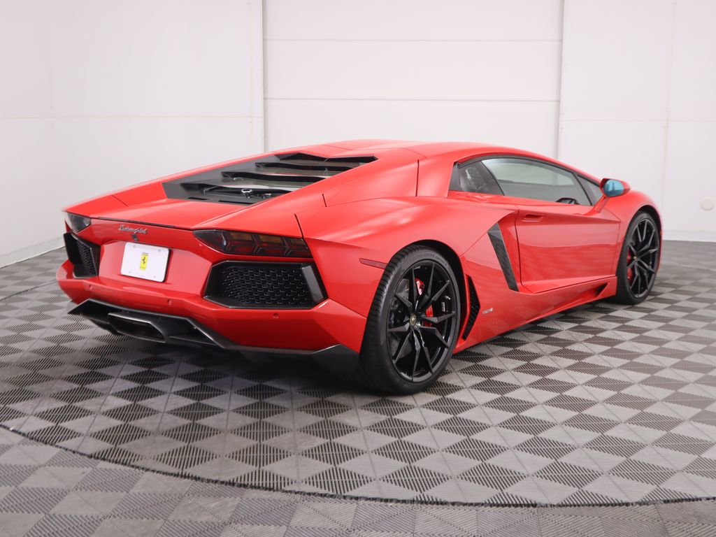 2014 Lamborghini Aventador  5