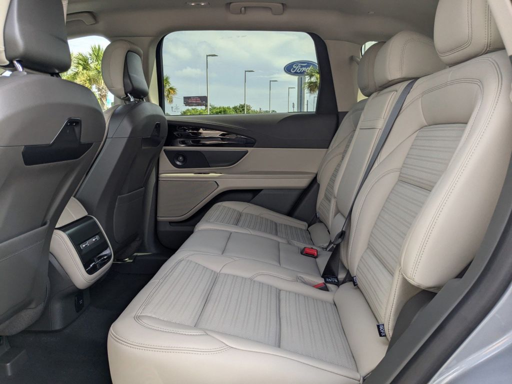2025 Lincoln Nautilus Hybrid Reserve